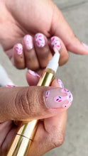 Load and play video in Gallery viewer, Golden Cuticle Oil Brush Pen