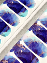 Load image into Gallery viewer, Blue Speckled Marble Nail Wraps