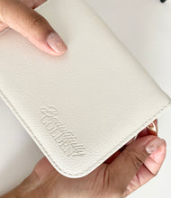 Load image into Gallery viewer, Gilded Grooming Manicure/Pedicure Kit